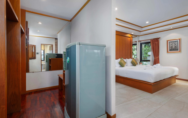 Charlie House Pinklao