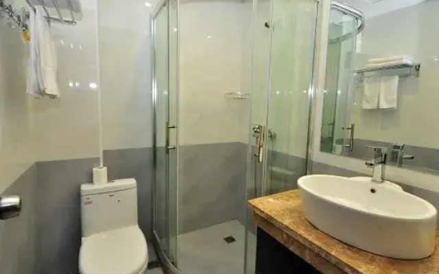 Xinyue Business Hotel