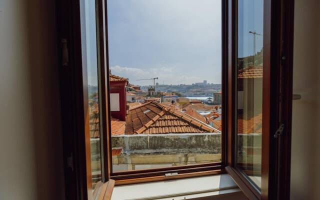 Riverview Apartment by Homing