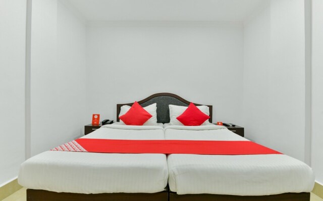 OYO 16532 Anchor House Hotel