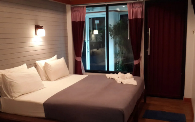 Sinsamut Koh Samed Hotel