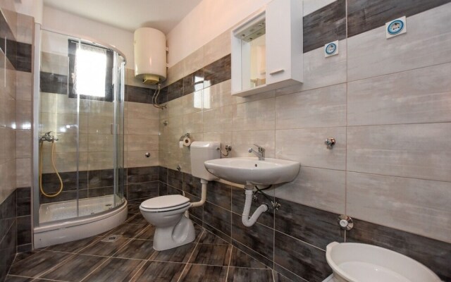 Luce - Family Friendly & Parking - A1