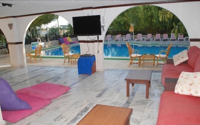 Yildiz Hotel