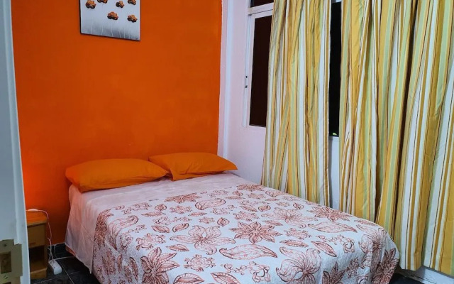 Low Cost Room Plaza de Hierro I