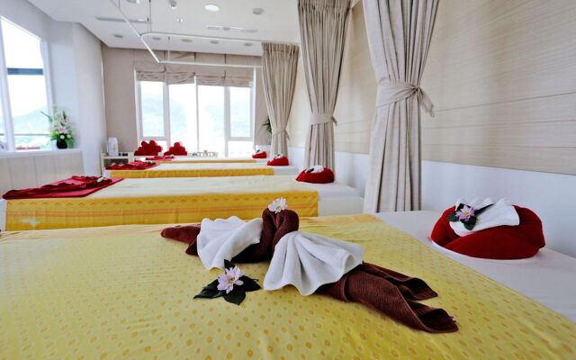 Sleep With Me Hotel design hotel @ patong