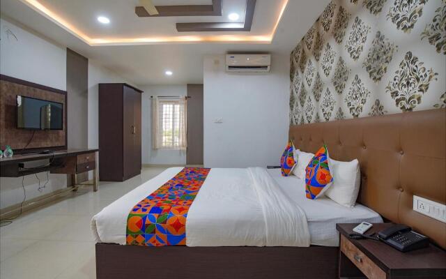 Krishna's Landmark Business Hotel