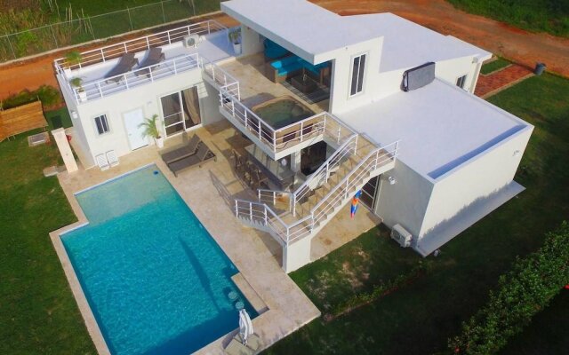 Spectacular Private 3 Bedroom Villa in Gated Community