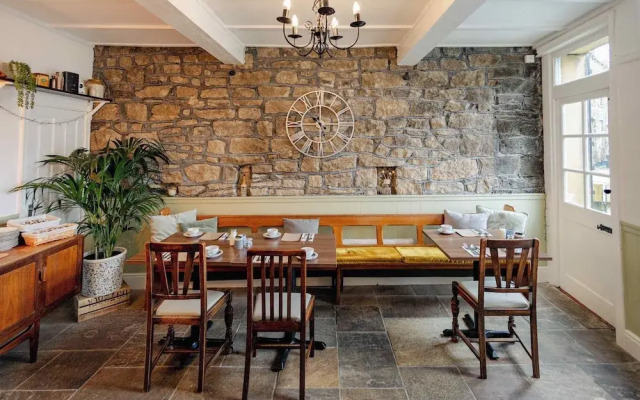 Weavers Guest House