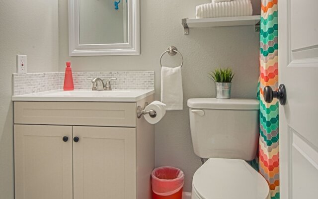 Love Bug - 2 Br Condo
