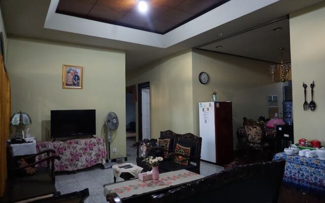 Kanti Kinasih Homestay by The Grand Java