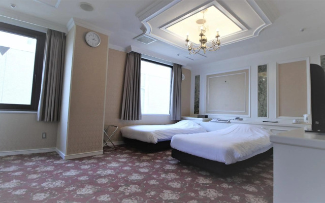 Royal Hotel Shinokubo