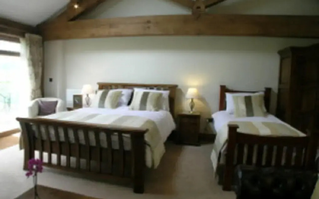 Green Grove Country House