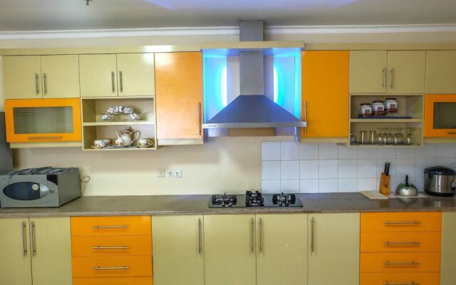 Best Spacious Apartment Permata Senayan