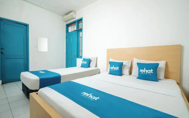 Rehat at Paskal Pelangi