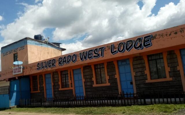 Silver Rado West Lodge