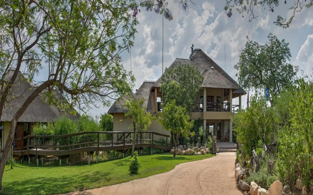 Makumu Private Game Lodge