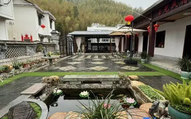 Xiajiang Village Yuguang Homestay