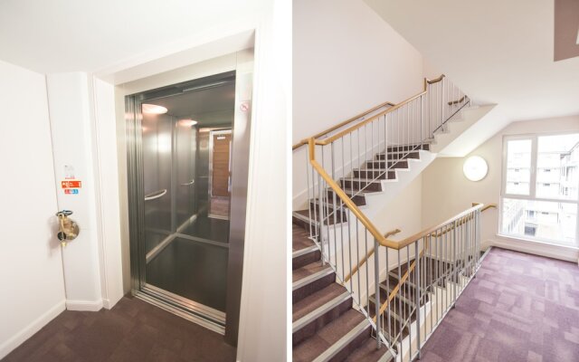 Queens Apartments - City Centre, Sea View, Free Private Parking, Luxury