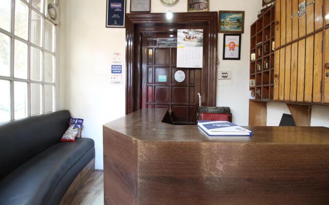 OYO 30650 Hotel Akbar Residency