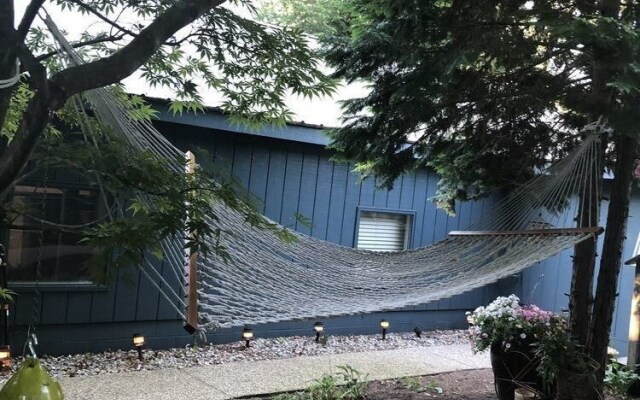 TreePot TeaHouse and Garden