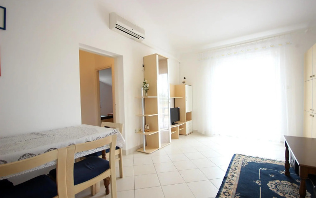 Ornelia - 70 m from beach - A1 veliki(4+2)
