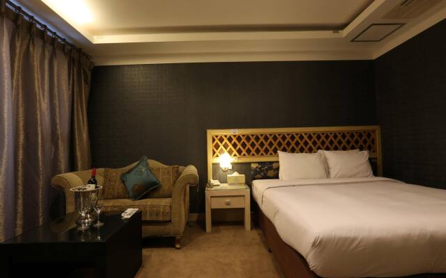 Metro Tourist Hotel