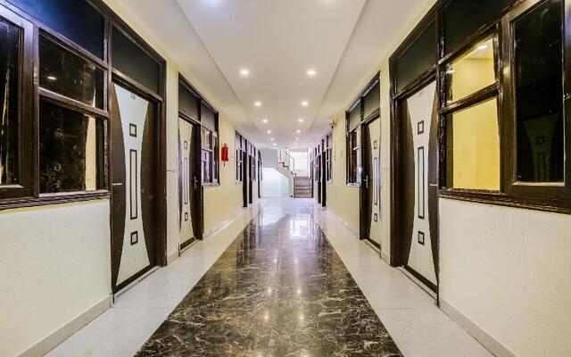 OYO 9040 Hotel Alpine