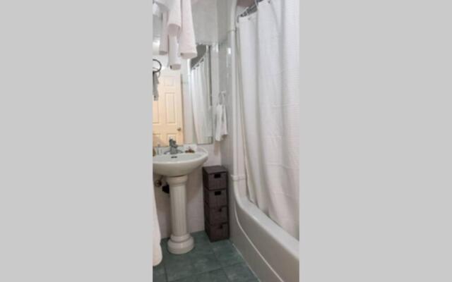 Cozy Sweet #19. By Amazing Property Rentals