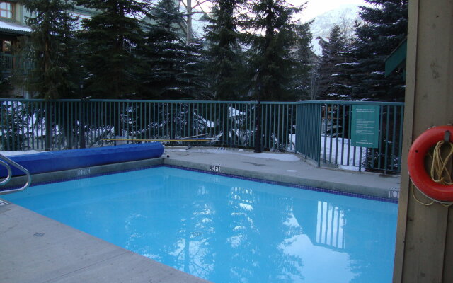 Whistler Vacation Club at Twin Peaks