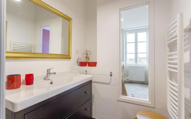 Capucins - 2 chambres et un bureau au calme - - Appartement 2beapart