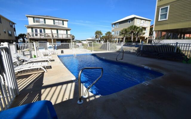 Heron Landing #11 by RedAwning