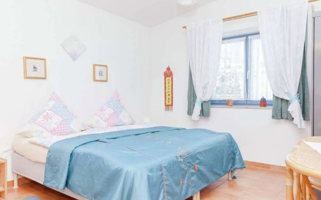 Villa mit Sauna und Garten