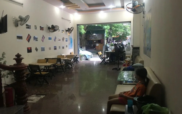 Black Pearl Cat Ba Hostel
