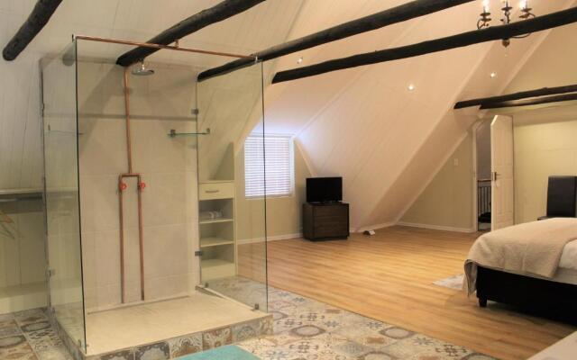 Mount Shekinah Country Hotel