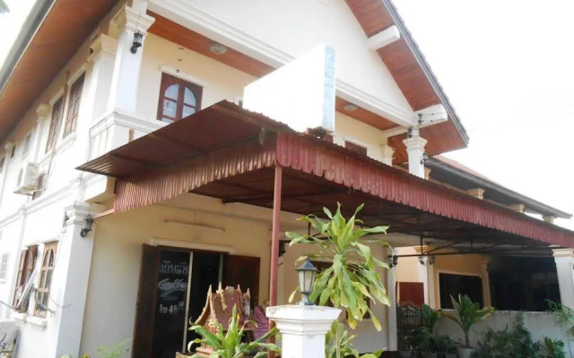 Bounmixay Guesthouse