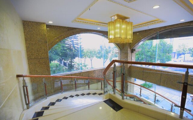 Chonpines Hotel Zhongshan Xiaolan Light Rail Station