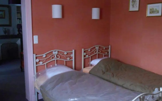 La Chaussee Des Ponts