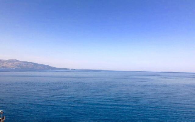 Apartment With one Bedroom in Sarandë, With Wonderful sea View and Terrace - 10 m From the Beach