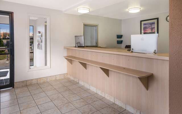 Knights Inn Grand Rapids
