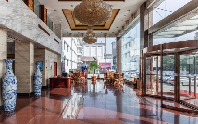 Yuncheng Hotel
