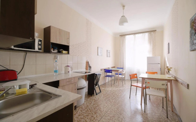 Hostel Dakura