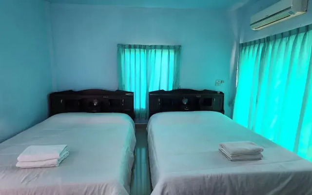 Chok Phikul Thong Resort