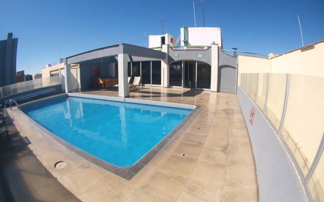 Roma, Suites & Business Center