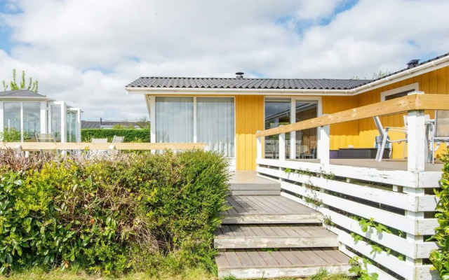 6 Person Holiday Home in Hejls