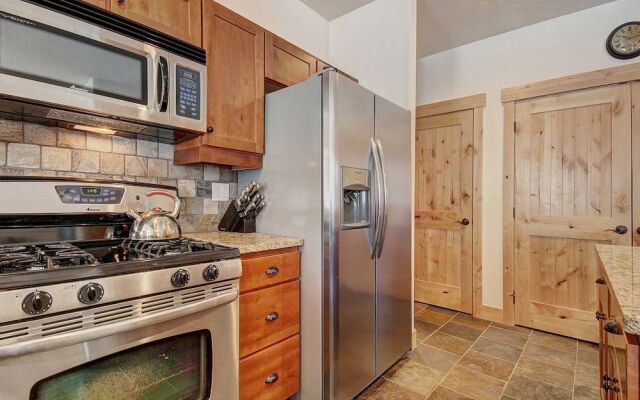 6506 Settlers Creek Townhomes by RedAwning