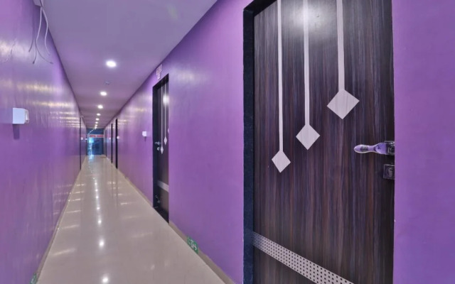 Hotel Silver By OYO Rooms