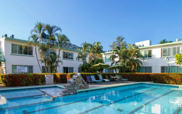 Hotel Parotas Manzanillo