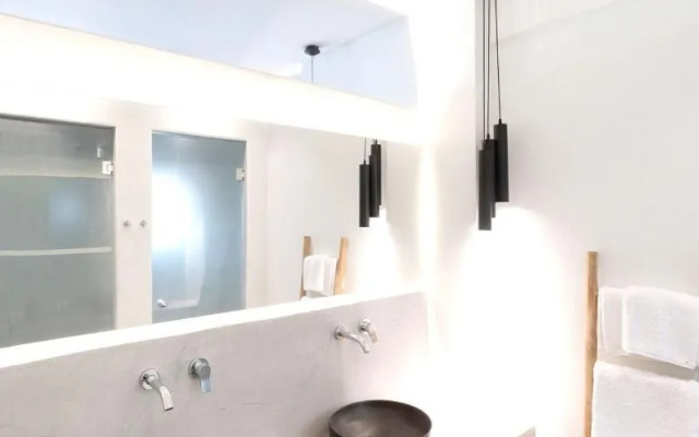 George & Joanna Suites