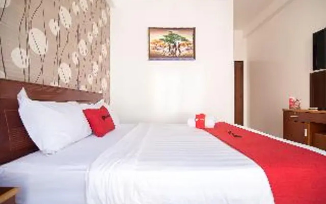 RedDoorz @ Pham Ngu Lao Street