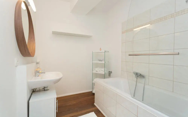 Design-Apartment Karlsplatz with Balcony